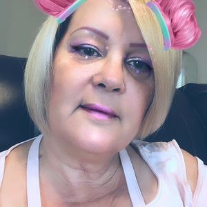 Meet your Posher, Aida